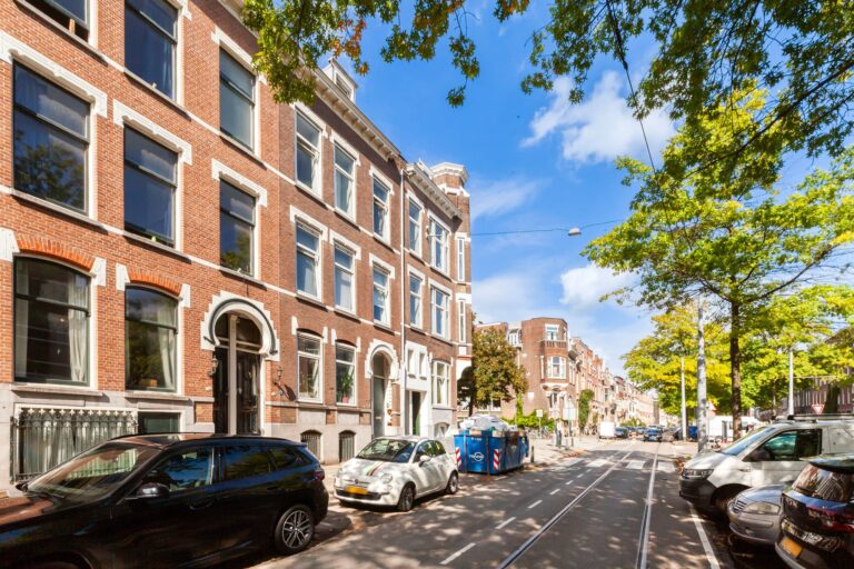 Claes de Vrieselaan, Rotterdam