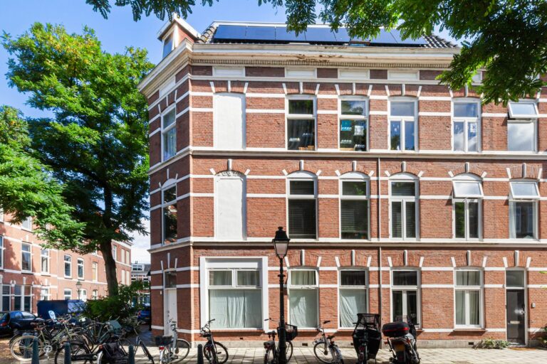 Van Marumstraat en Cartesius Dwarsstraat, Den Haag
